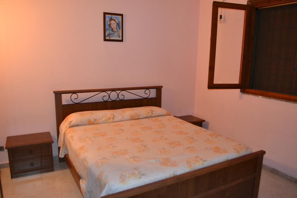 Villa Rosa - Ai Piedi Dell'Etna Brucoli Buitenkant foto