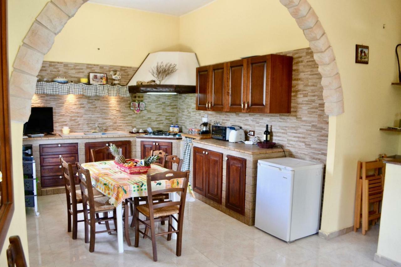 Villa Rosa - Ai Piedi Dell'Etna Brucoli Buitenkant foto