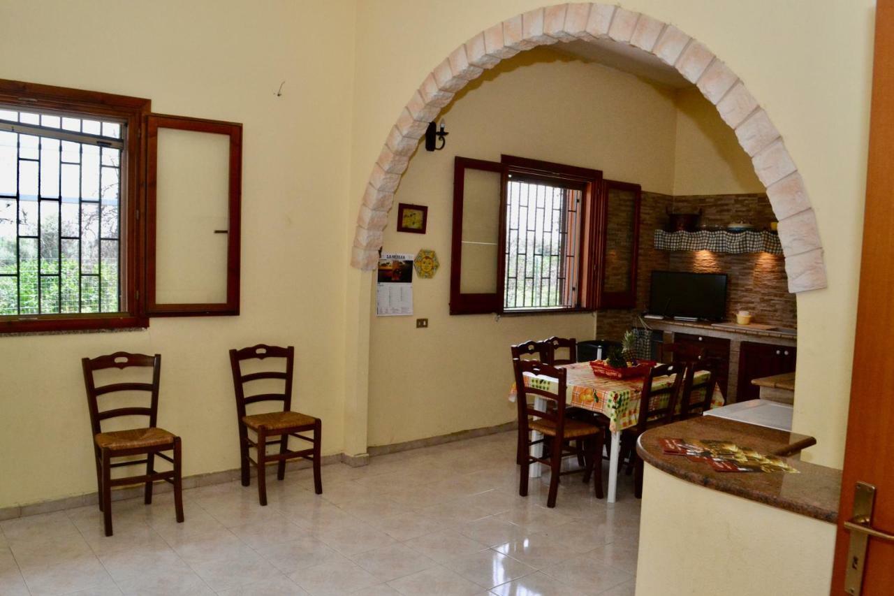 Villa Rosa - Ai Piedi Dell'Etna Brucoli Buitenkant foto