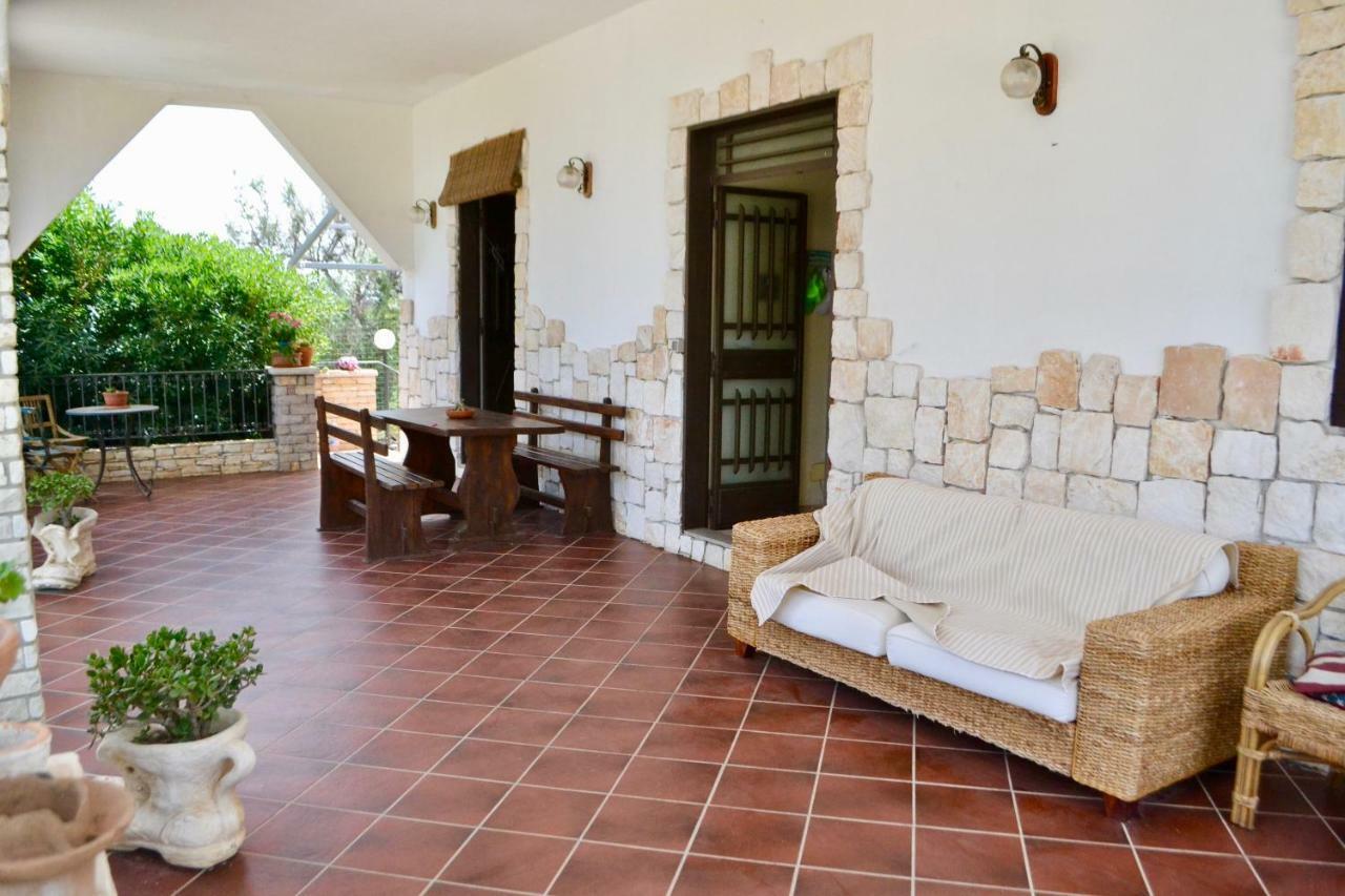 Villa Rosa - Ai Piedi Dell'Etna Brucoli Buitenkant foto